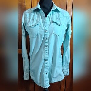 🩵Vintage WRANGLER long sleeve button-down dress shirt. Size M
